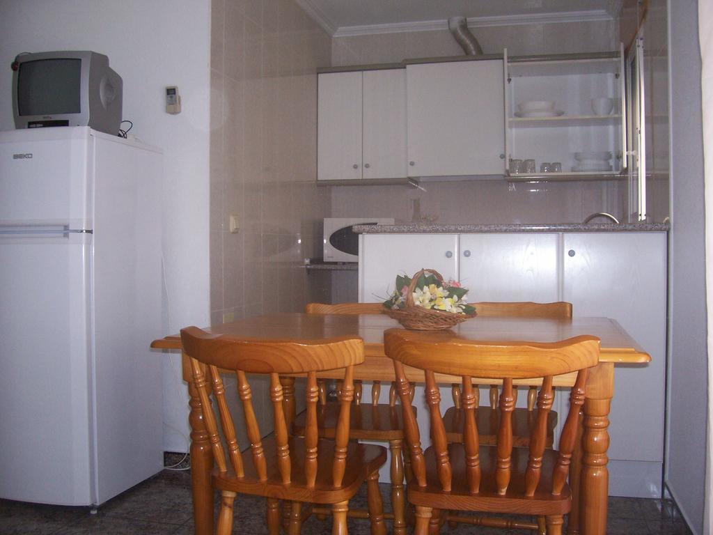 Apartamentos Berlin San Pedro del Pinatar Oda fotoğraf